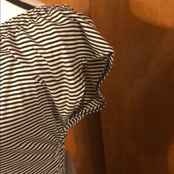 Asymmetrical Black / Cream Striped Top - Picture 3 of 6